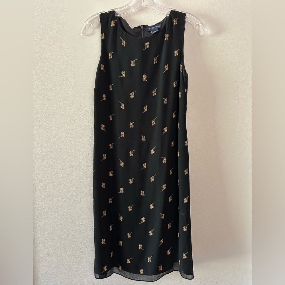 Ann Taylor Vintage Shift Dress Black Size 4 EUC